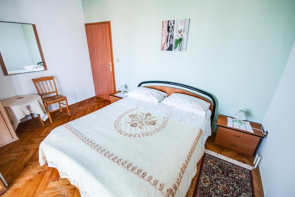 Haus Silvia Apartment Rovinj Exterior photo