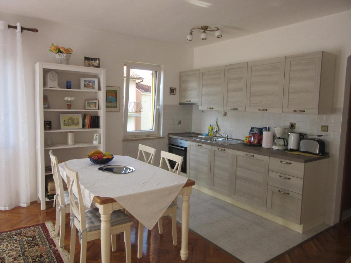 Haus Silvia Apartment Rovinj Exterior photo
