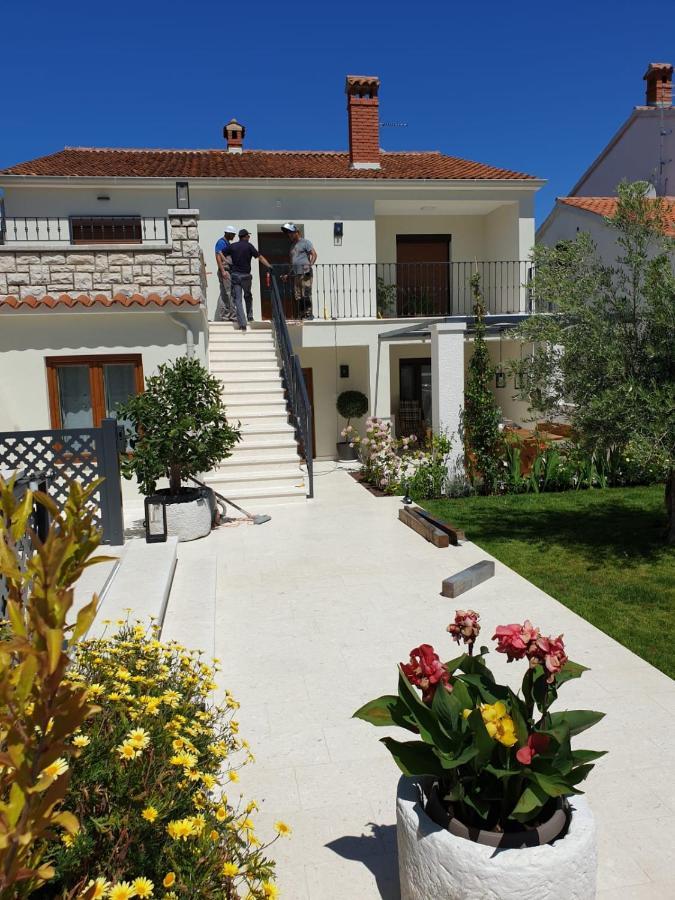 Haus Silvia Apartment Rovinj Exterior photo